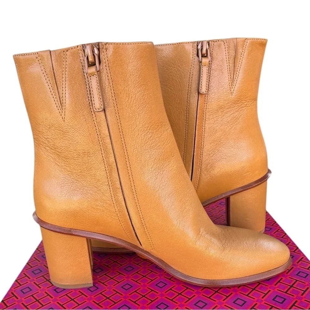 NIB TORY BURCH BROOKE STAMPED HEEL ROUND TOE LEATHER BOOTIE